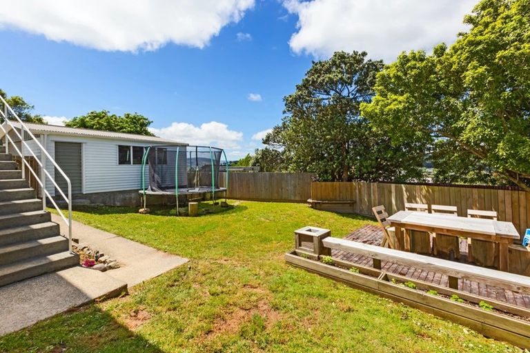 Photo of property in 6 Carbine Place, Ascot Park, Porirua, 5024