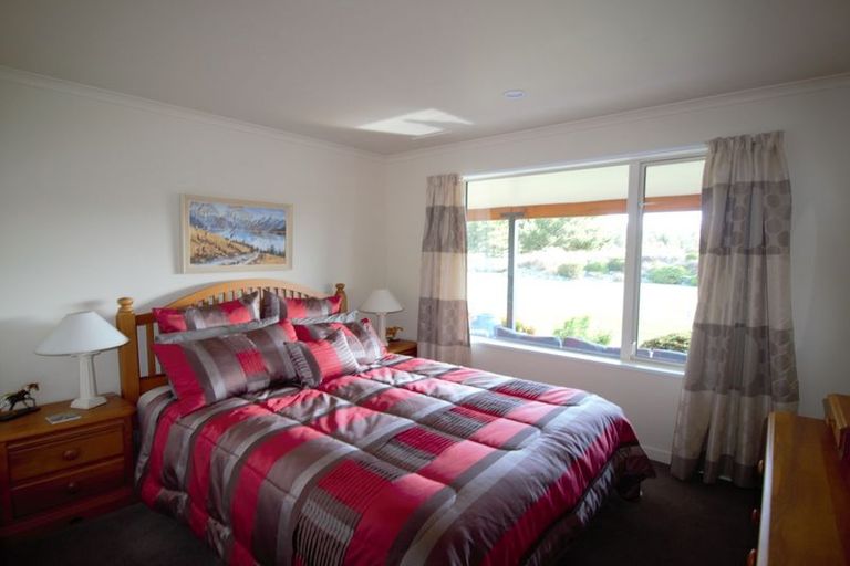 Photo of property in 37 Irishman Drive, Twizel, 7901