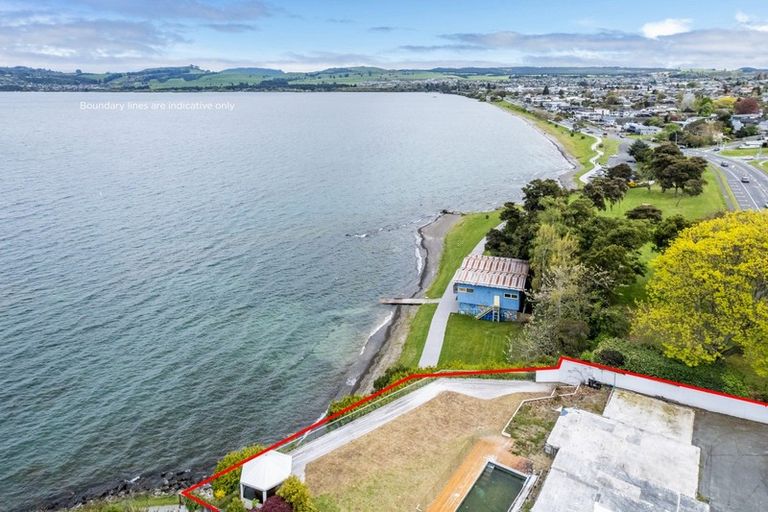 Photo of property in 159 Lake Terrace, Hilltop, Taupo, 3330
