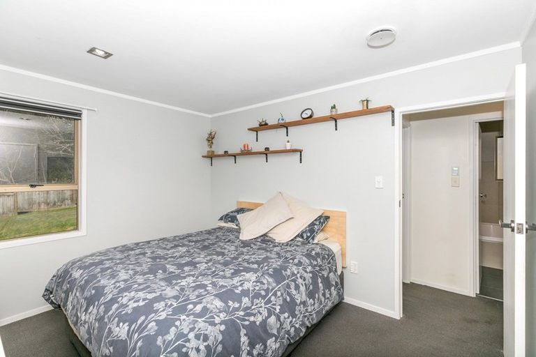 Photo of property in 11 Matipo Crescent, Pukete, Hamilton, 3200