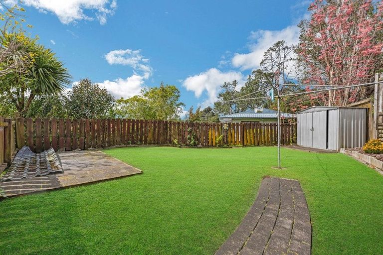 Photo of property in 69 Spence Road, Henderson, Auckland, 0612
