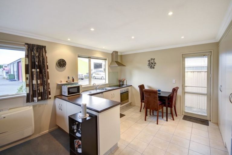 Photo of property in 4/4 Reid Avenue, Mosgiel, 9024