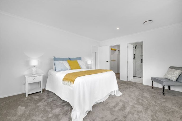 Photo of property in 215a Murphys Road, Flat Bush, Auckland, 2019