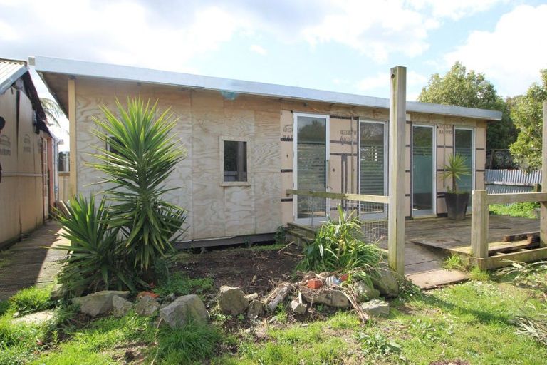 Photo of property in 90 Grey Street, Woodville, 4920