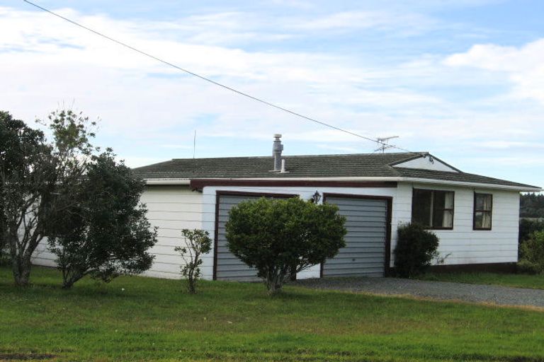 Photo of property in 33 Harbour View Road, Leigh, 0985