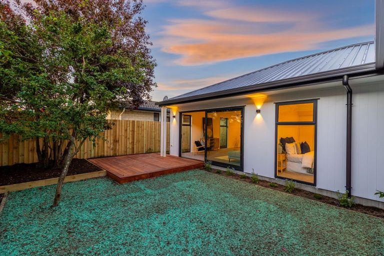 Photo of property in 96a Willryan Avenue, New Brighton, Christchurch, 8083