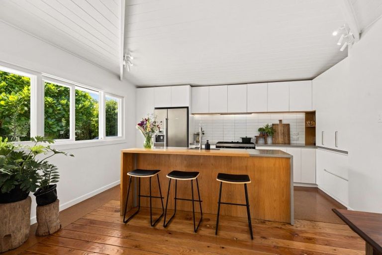 Photo of property in 327 Point Wells Road, Point Wells, Warkworth, 0986