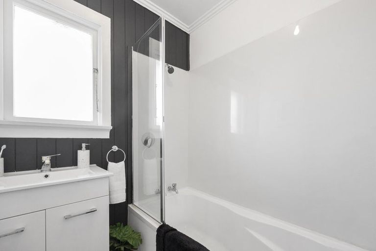 Photo of property in 3 Corbett Street, Green Island, Dunedin, 9018