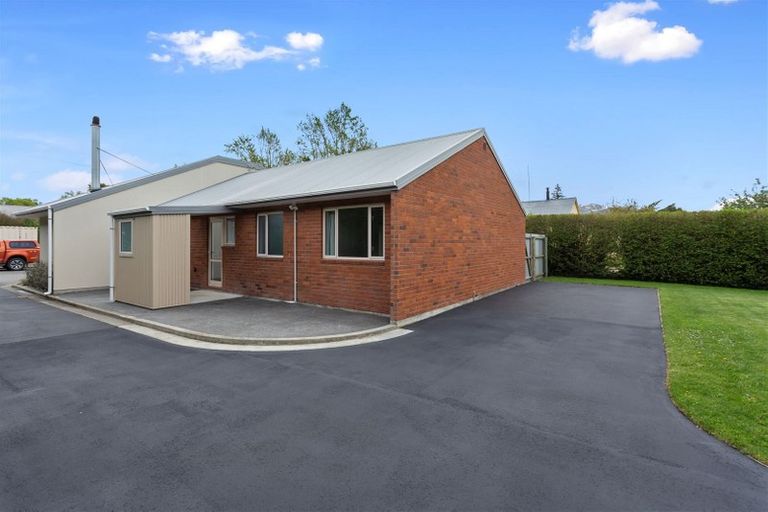 Photo of property in 134 High Street, Oxford, 7430