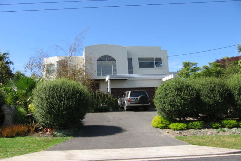 Photo of property in 4 Ringwood Street, Torbay, Auckland, 0630