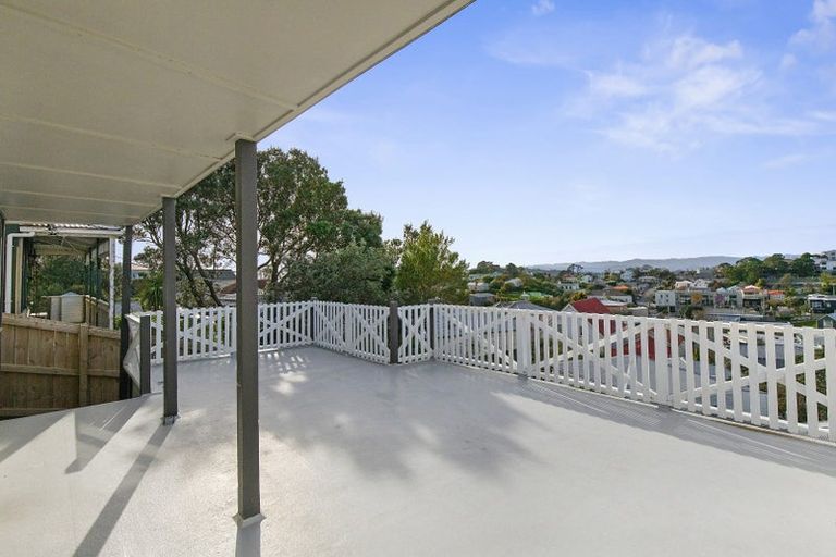 Photo of property in 19 Charlotte Avenue, Brooklyn, Wellington, 6021