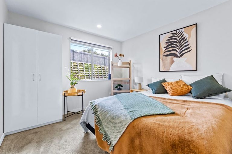 Photo of property in 2 Treetops Way, Bayview, Auckland, 0629