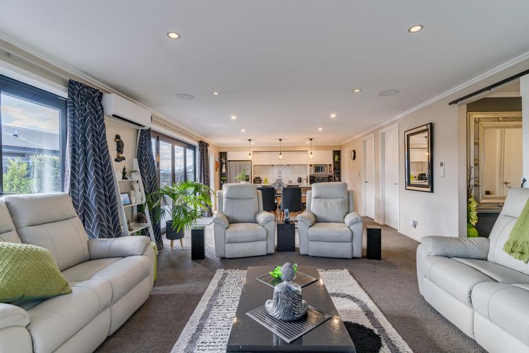 Photo of property in 11 Lakeland Avenue, Twizel, 7901