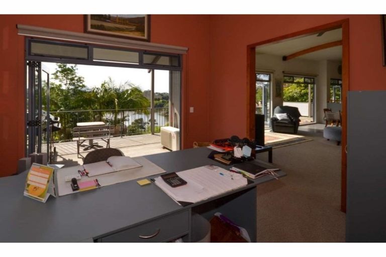 Photo of property in 22 Riverview Road, Kerikeri, 0230