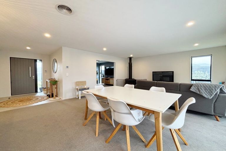 Photo of property in 17 Fairbairn Road, Rolleston, 7614