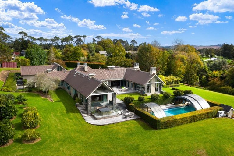 Photo of property in 878 Ridge Road, Riverhead, Albany, 0793