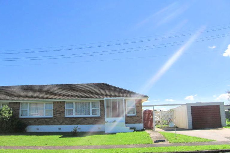 Photo of property in 2 Holden Place, Manukau, Auckland, 2025