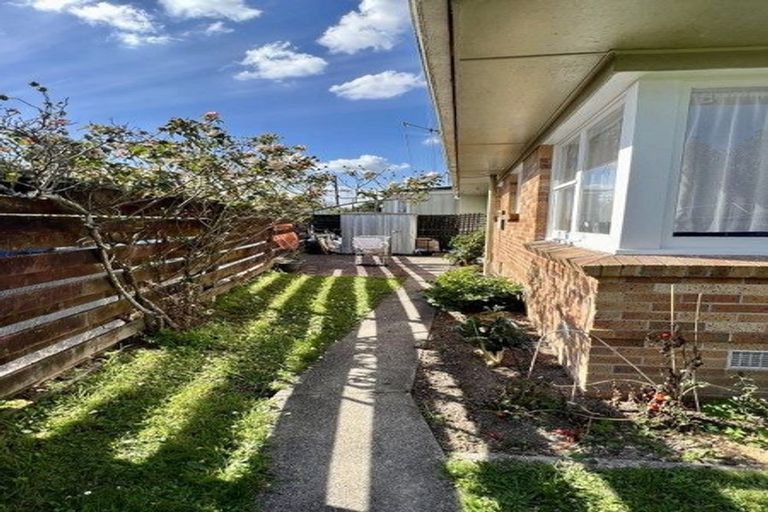 Photo of property in 23 Southsea Crescent, Silverdale, Hamilton, 3216