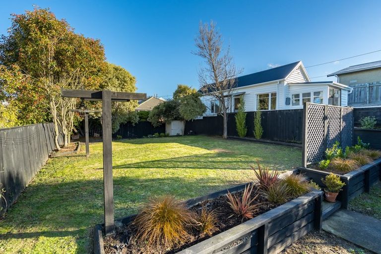 Photo of property in 21 Durham Street, Mornington, Dunedin, 9011