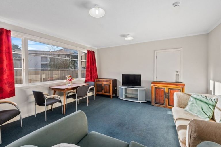 Photo of property in 2/14 James K Baxter Place, Addington, Christchurch, 8024