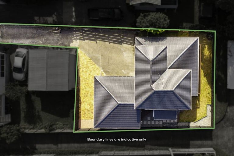 Photo of property in 2/41 Raleigh Road, Northcote, Auckland, 0627