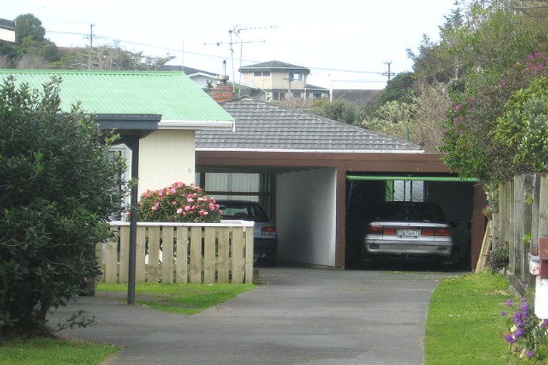 Photo of property in 32b Paritutu Road, Spotswood, New Plymouth, 4310