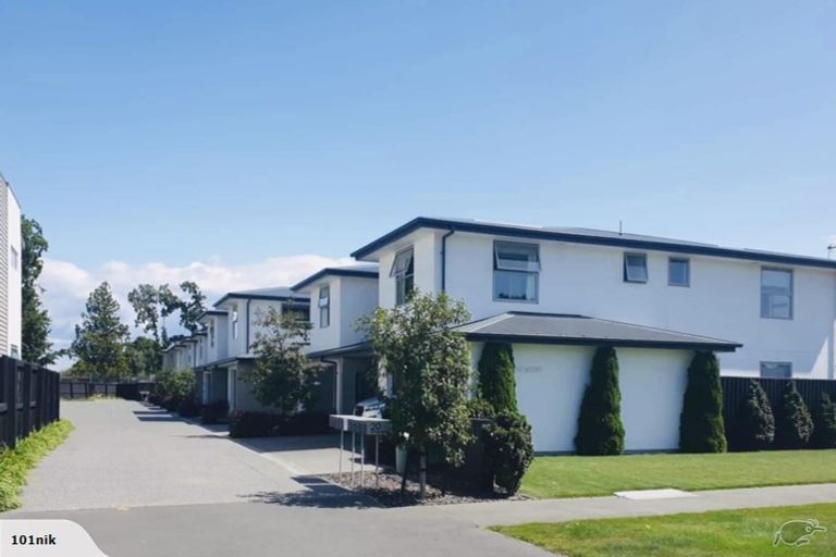 Photo of property in 3/20 Old Red Barn Road, Halswell, Christchurch, 8025