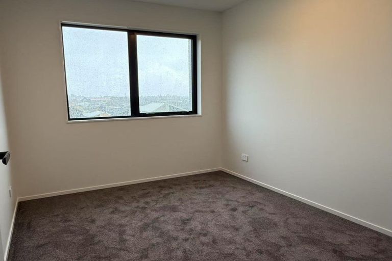 Photo of property in 13 Piringa Road, Pukekohe, 2120