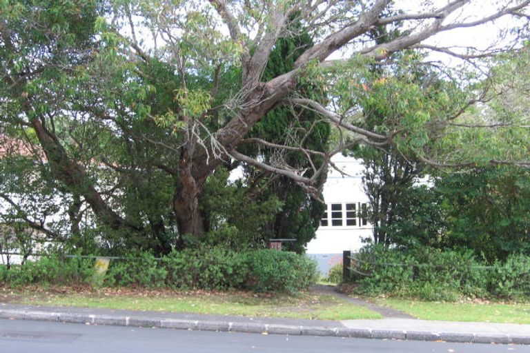 Photo of property in 182 Beach Road, Campbells Bay, Auckland, 0630