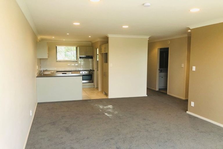 Photo of property in 12/5 Monte Cassino Place, Birkdale, Auckland, 0626