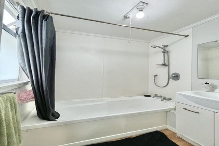 Photo of property in 25 Beth Street, Trentham, Upper Hutt, 5018