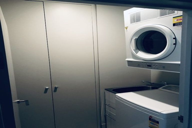 Photo of property in Chews Lane Apartments, 8a/9 Chews Lane, Wellington Central, Wellington, 6011