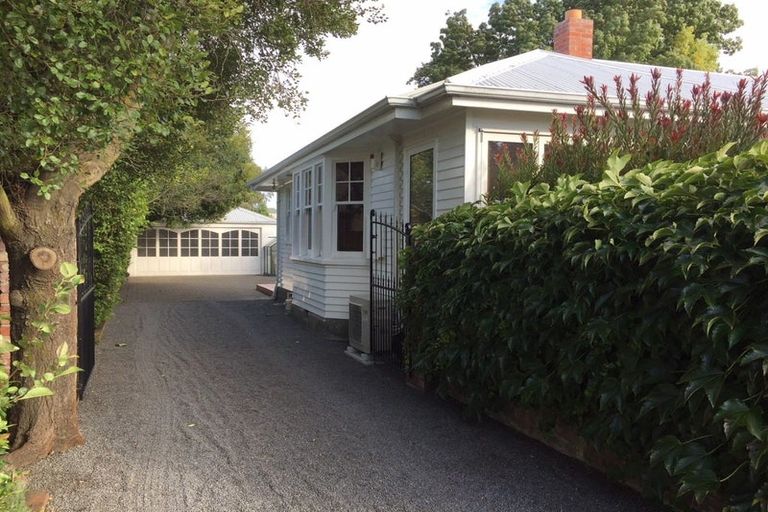 Photo of property in 8 Otara Street, Ilam, Christchurch, 8053