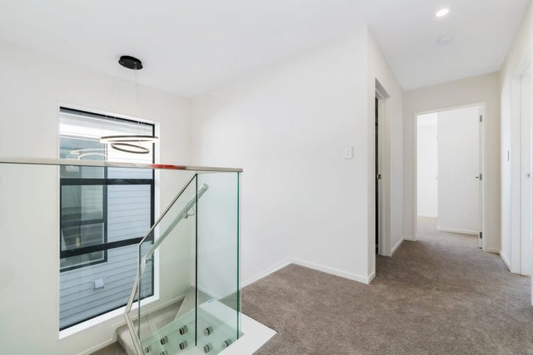 Photo of property in 17 Woven Place, Karaka, Papakura, 2113