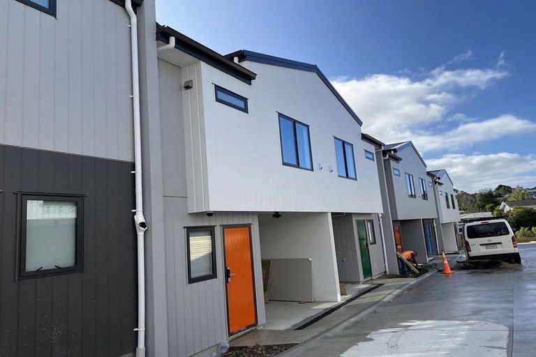 Photo of property in 10 Panga Place, Henderson, Auckland, 0612