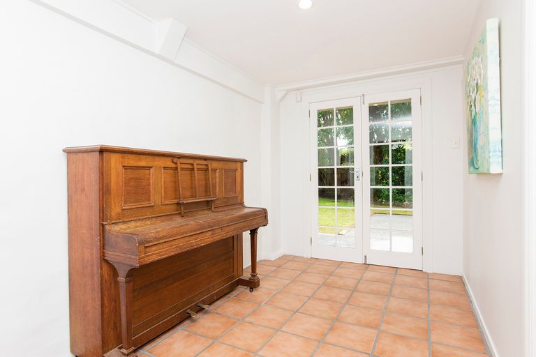 Photo of property in 16 Russell Street, Whataupoko, Gisborne, 4010