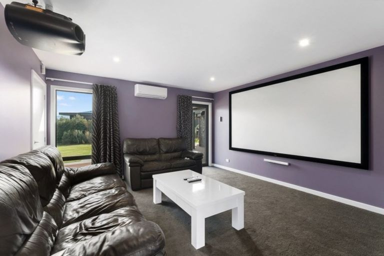 Photo of property in 314 Beacon Point Road, Wanaka, 9305