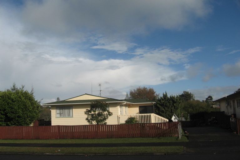 Photo of property in 59 Archmillen Avenue, Pakuranga Heights, Auckland, 2010