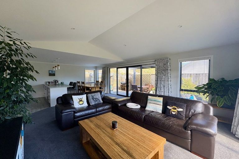 Photo of property in 11 Waterson Lane, Stoke, Nelson, 7011