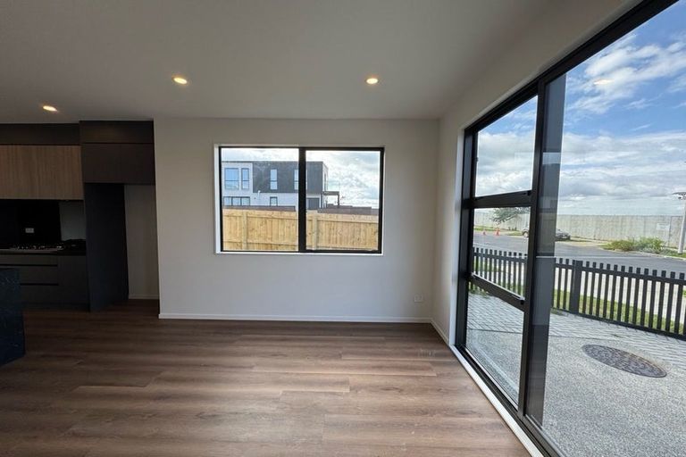 Photo of property in 107 Limestone Drive, Hobsonville, Auckland, 0616
