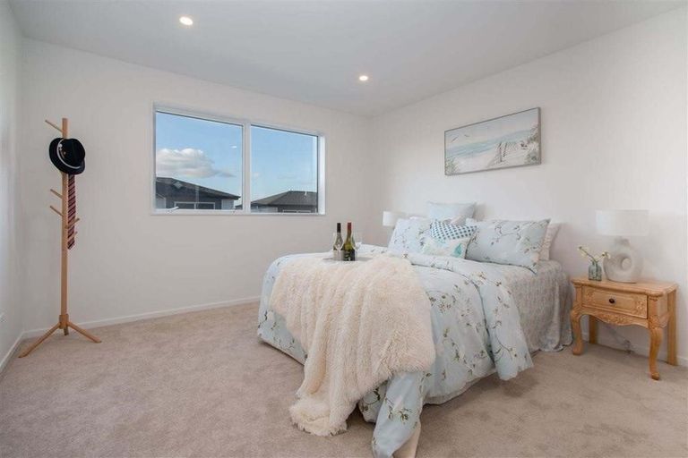 Photo of property in 1/4118b Great North Road, Glen Eden, Auckland, 0602