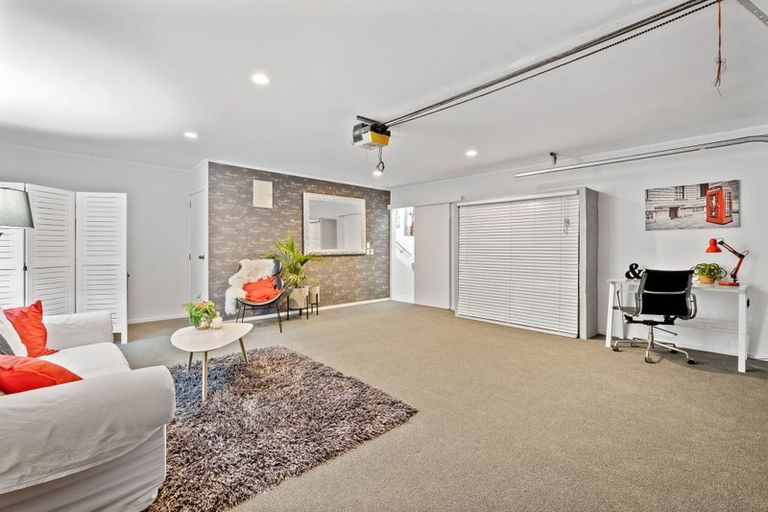 Photo of property in 120a Awaruku Road, Torbay, Auckland, 0630