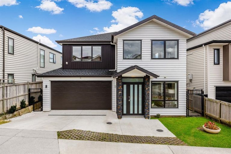 Photo of property in 13 Paripari Street, Flat Bush, Auckland, 2019