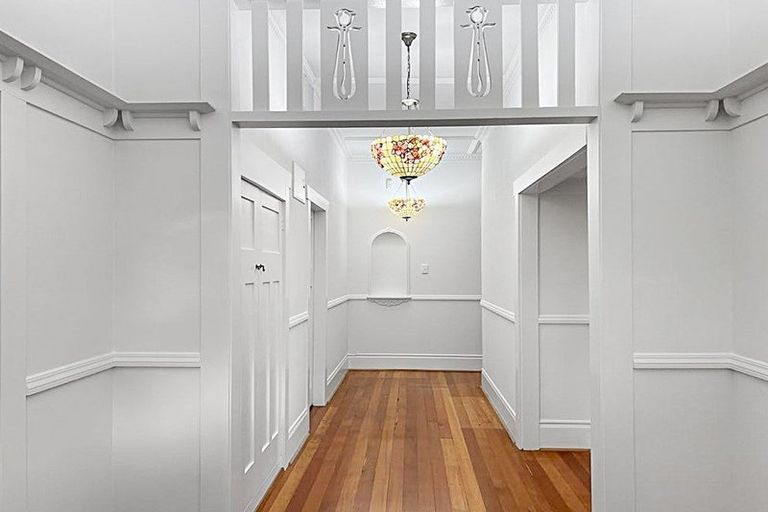 Photo of property in 98 Kennedy Road, Napier South, Napier, 4110