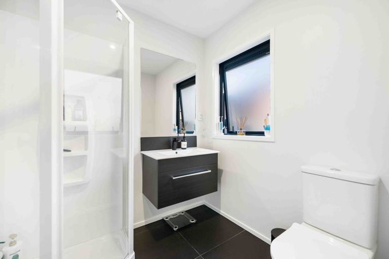 Photo of property in 2 Collie Road, Pukekohe, 2120