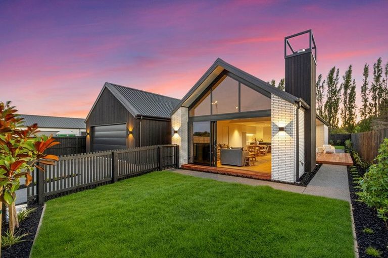 Photo of property in 38 Georgina Street, Marshland, Christchurch, 8083