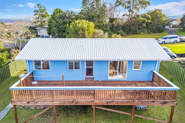 Photo of property in 29 Cyril Crescent, West Harbour, Auckland, 0618