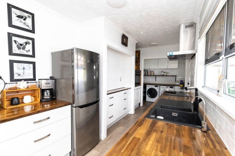 Photo of property in 71 Pipiroa Road, Ngatea, 3503