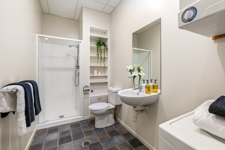 Photo of property in 11/28 The Avenue, Albany, Auckland, 0632