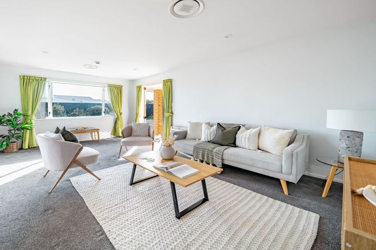 Photo of property in 112 Gayhurst Road, Dallington, Christchurch, 8061